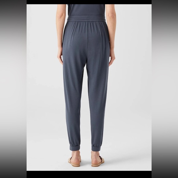 So good I had to share! Check out all the items I'm loving on <a href="/Poshmarkapp/">Poshmark</a> from <a href="/giants_we/">We_are_Giants_Podcast</a> #poshmark #fashion #style #shopmycloset #leevalley #eileenfisher: posh.mk/05OhpRihuBb