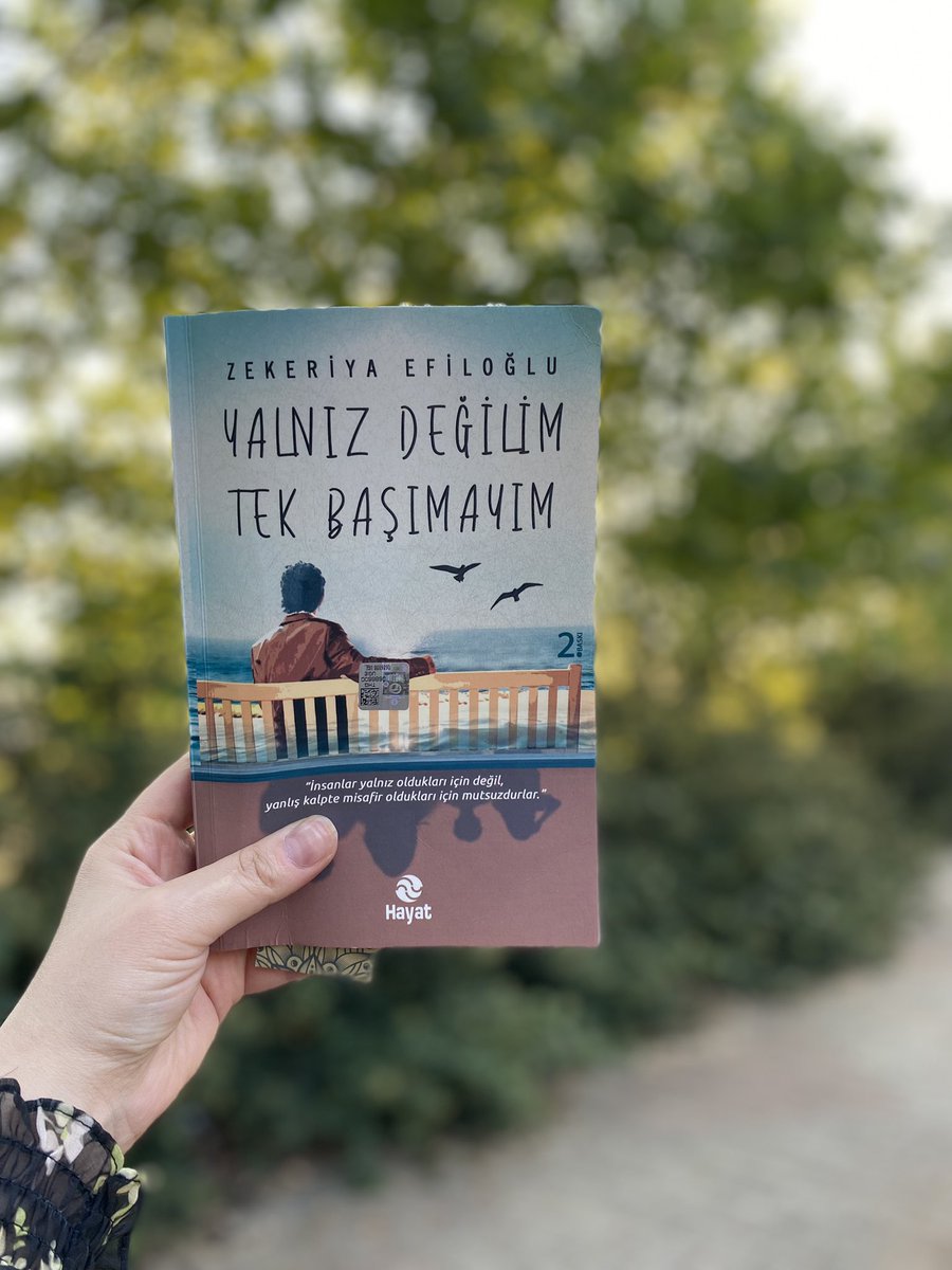 Zeynepasslan41's tweet photo. Siz neler okuyorsunuz
#kitapseverlertakiplesiyor #kitapsev #okuyorum #sahaf #keşfetteyiz https://t.co/2MCCrmk0tj