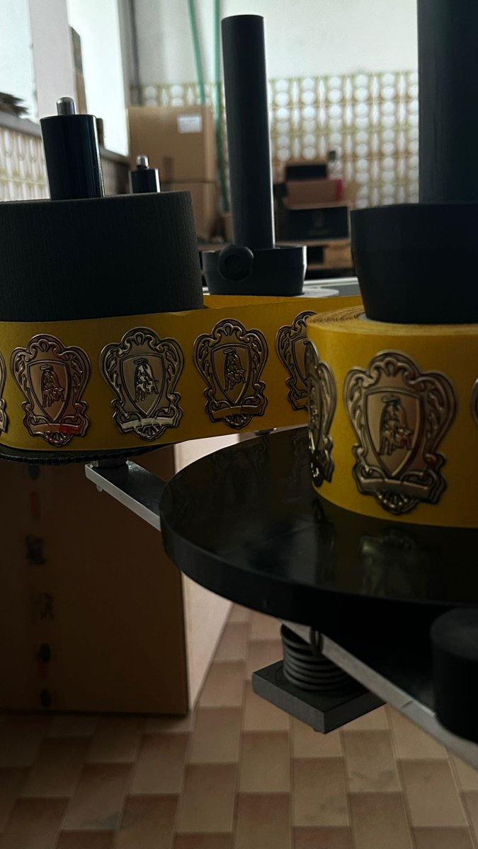 blvckledge's tweet image. Lamborghini is my client.

Today I took my team on a trip to italy.

On our way, we stopped at Lamborghini’s winery.

One of my personal top experiences in business.

Visit your clients in person. National or internatational. 

Strenghten your relationship and see what you’re…