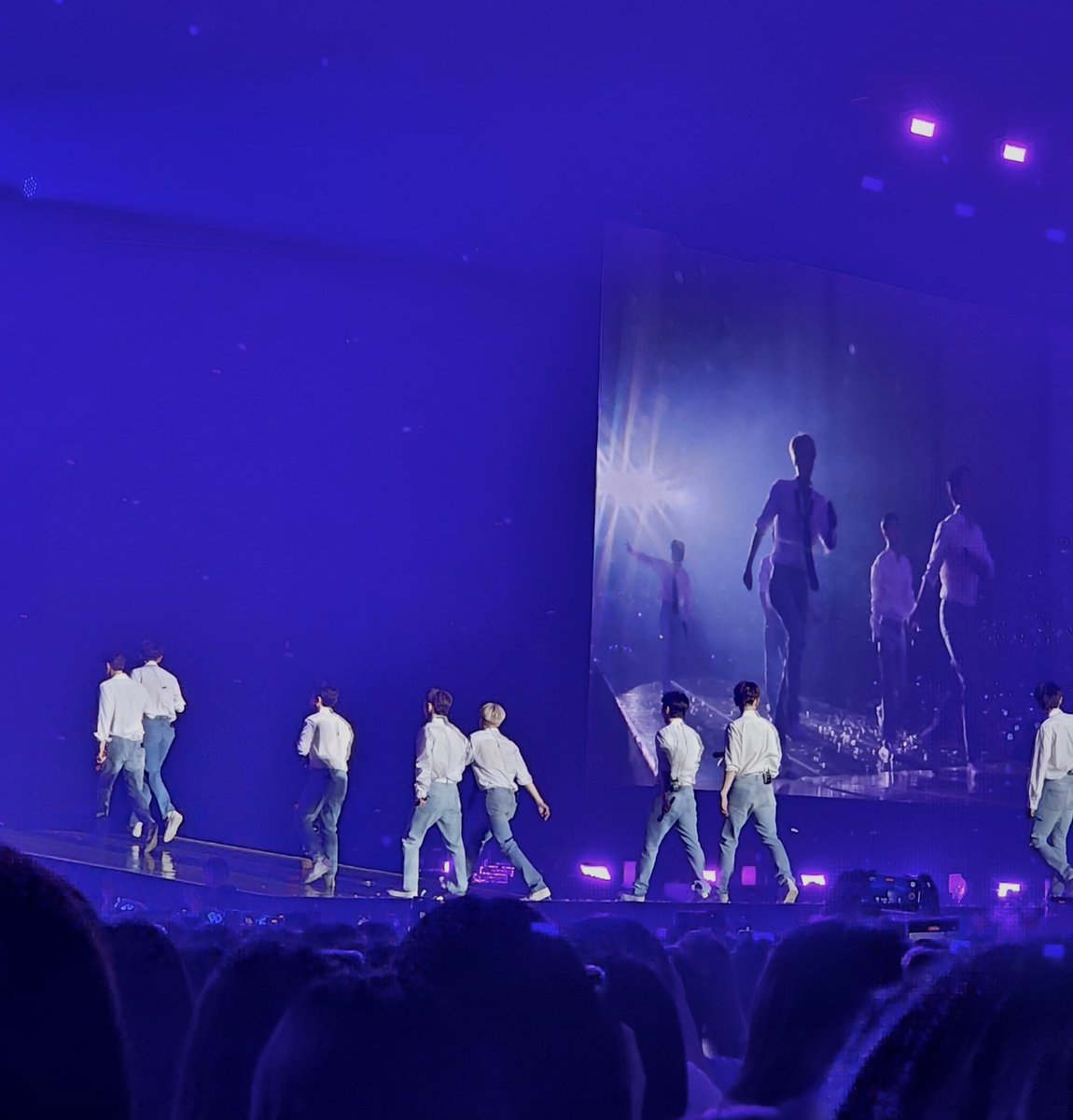 412. ෆ tweet media