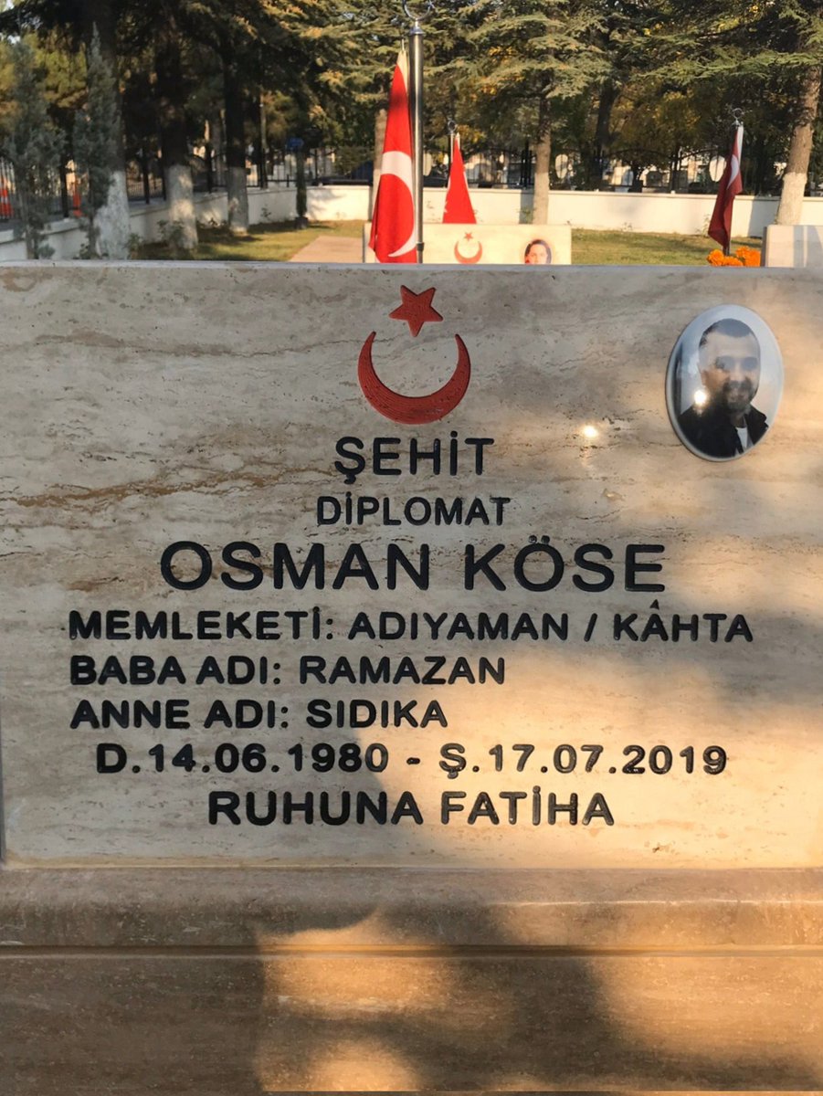 aslanakkbey's tweet photo. 17 Temmuz 2019 Irak/Erbil
Saat 14:00 suları  
Terör örgütü PKK tarafından bir kafeye düzenlenen menfur saldırı 

Şehit Osman Köse
Kanı yerde kalmadı. Ruhu Şad Olsun.. https://t.co/JtMucm4PE3