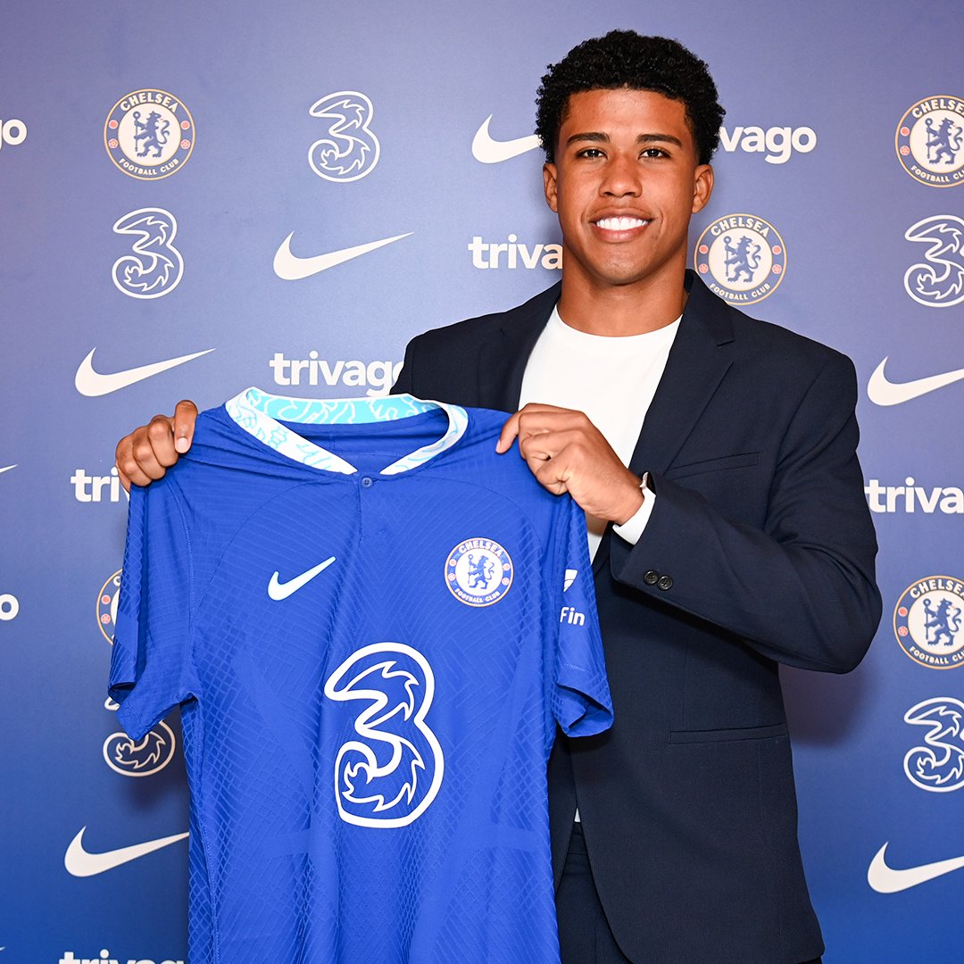 brfootball's tweet photo. Chelsea keep on signing talent from South America under Todd Boehly:

🇧🇷 Andrey Santos (18)
🇪🇨 Kendry Paez (16)
🇧🇷 Angelo Gabriel (18) https://t.co/JKIzJBvIgF