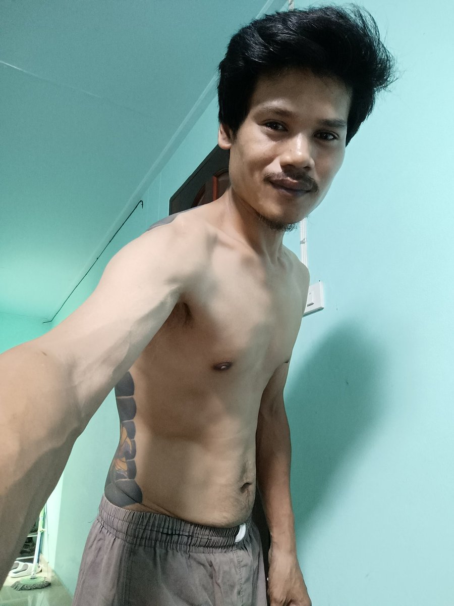 SPechsringam's tweet photo. เหงาหรืออะไร ทำไมไม่นอน 😆😂🤣 https://t.co/kQx5WjYLtj