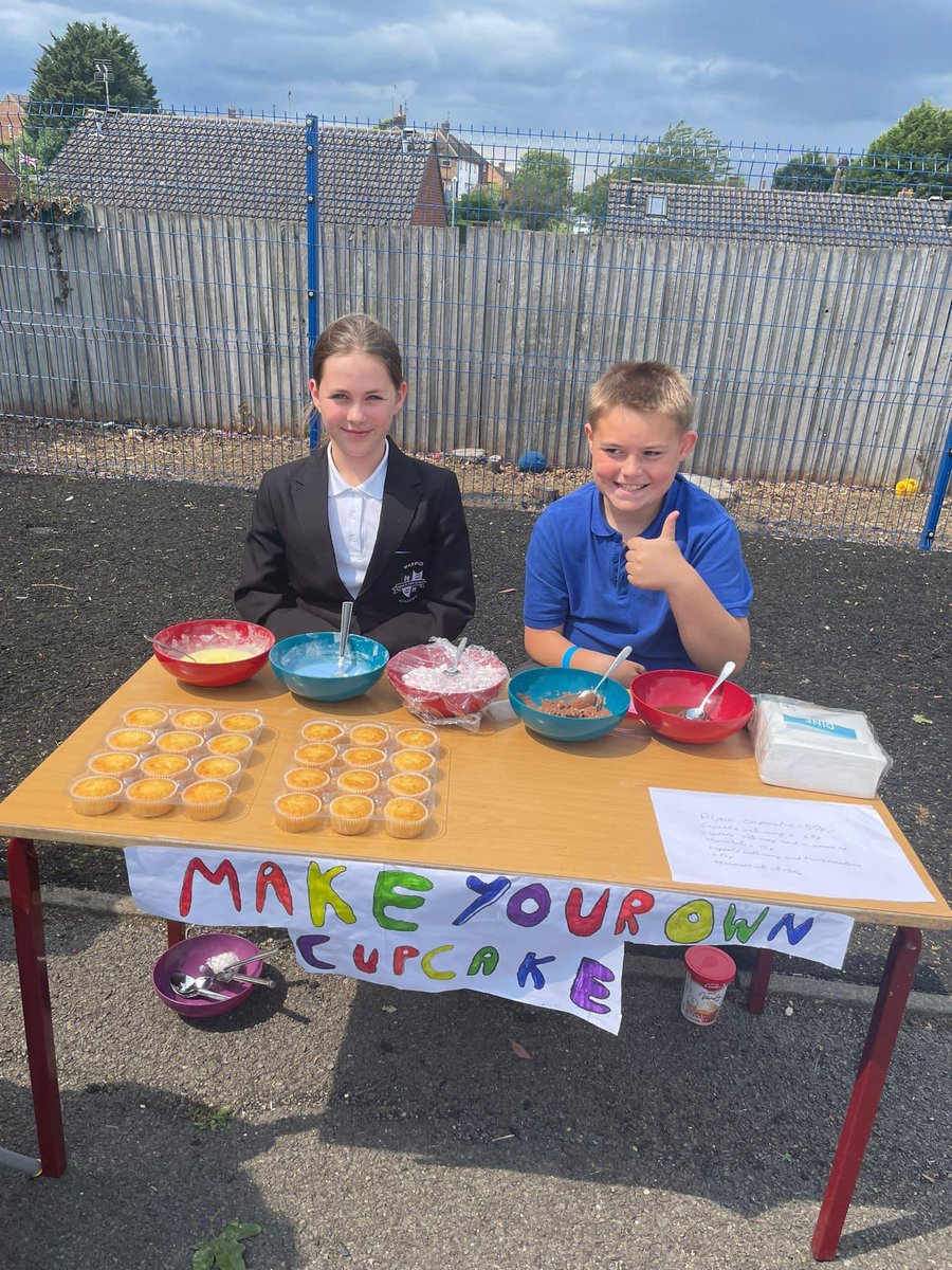 Our Year 6 children, or should I say budding entrepreneurs, worked incredibly hard to make £5 grow. This project led by <a href="/KRidnell/">Katie Ridnell</a> made the children focus on how best to make profit from a £5 ‘investment’. The children almost doubled their investment! <a href="/VirginMoney/">Virgin Money</a> #TeamWarwick