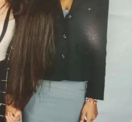 softforinej's tweet photo. amita wearing the bracelet i gave her ahh <3 we have them matching in our birthstone colors now https://t.co/xg0n7Q3dYM