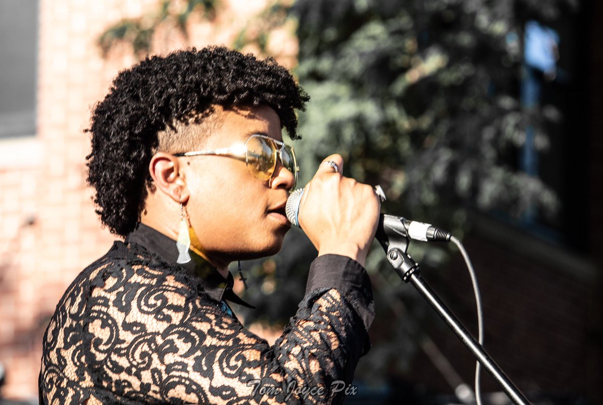 RosedaleTom's tweet photo. #zoofest50 - Night 2 - The Jimmy’s  #zoobar #bluesfestival #livemusicvenue #lincolnnebraska @ZOOBARFESTIVAL #amythystkiah @amythystkiah more Zoofest &amp; other pics at https://t.co/7FPHXpOc63 https://t.co/ZrZjVMdT0n