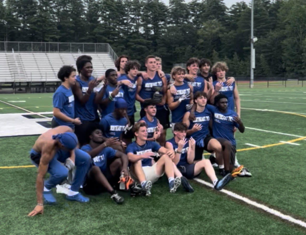 AdamKurkjian's tweet photo. On a hot Saturday at Exeter (NH) HS, Methuen and Dedham proved to be the best of the bunch in the @northeast7v7 North Regional. 

We were able to get info from all the teams in attendance. Peek inside for that, after a fun day. @newftbj @kstone06 

https://t.co/iD5rFzG1E4 https://t.co/ZHULvrfbDe