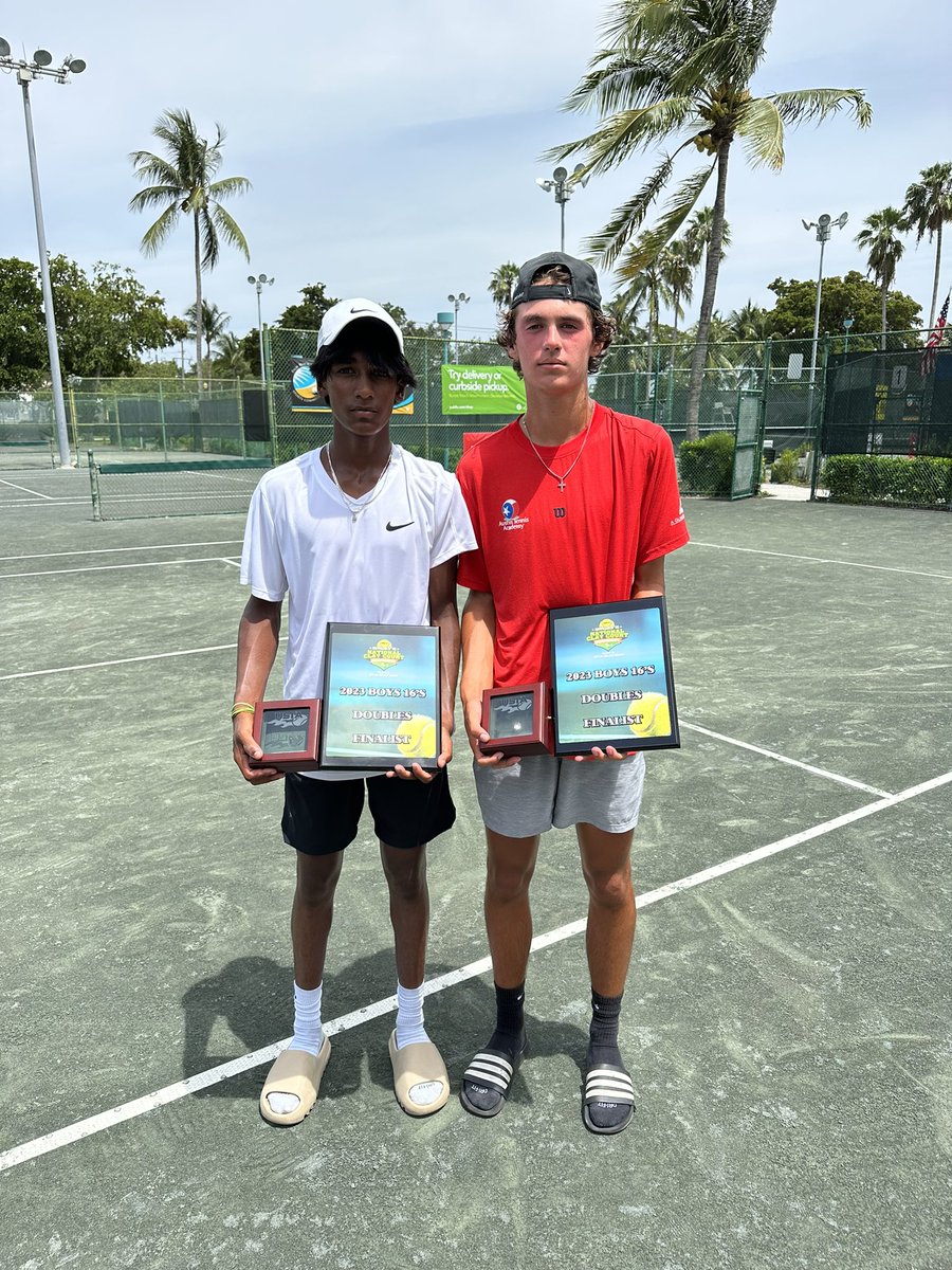 Brian Notis tweet media