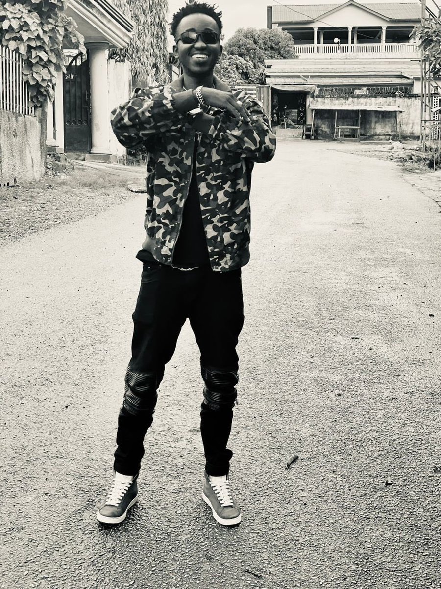 MCFreshh224's tweet photo. Le cercle est fermé pas de fuite possible ☀️❤️

#Classique2 💣🇬🇳 disponible partout 🔥

☑️YouTube: https://t.co/Flw667arpT

☑️ Audiomack:  https://t.co/tJvlSB0sqE https://t.co/sjoClRDTIM
