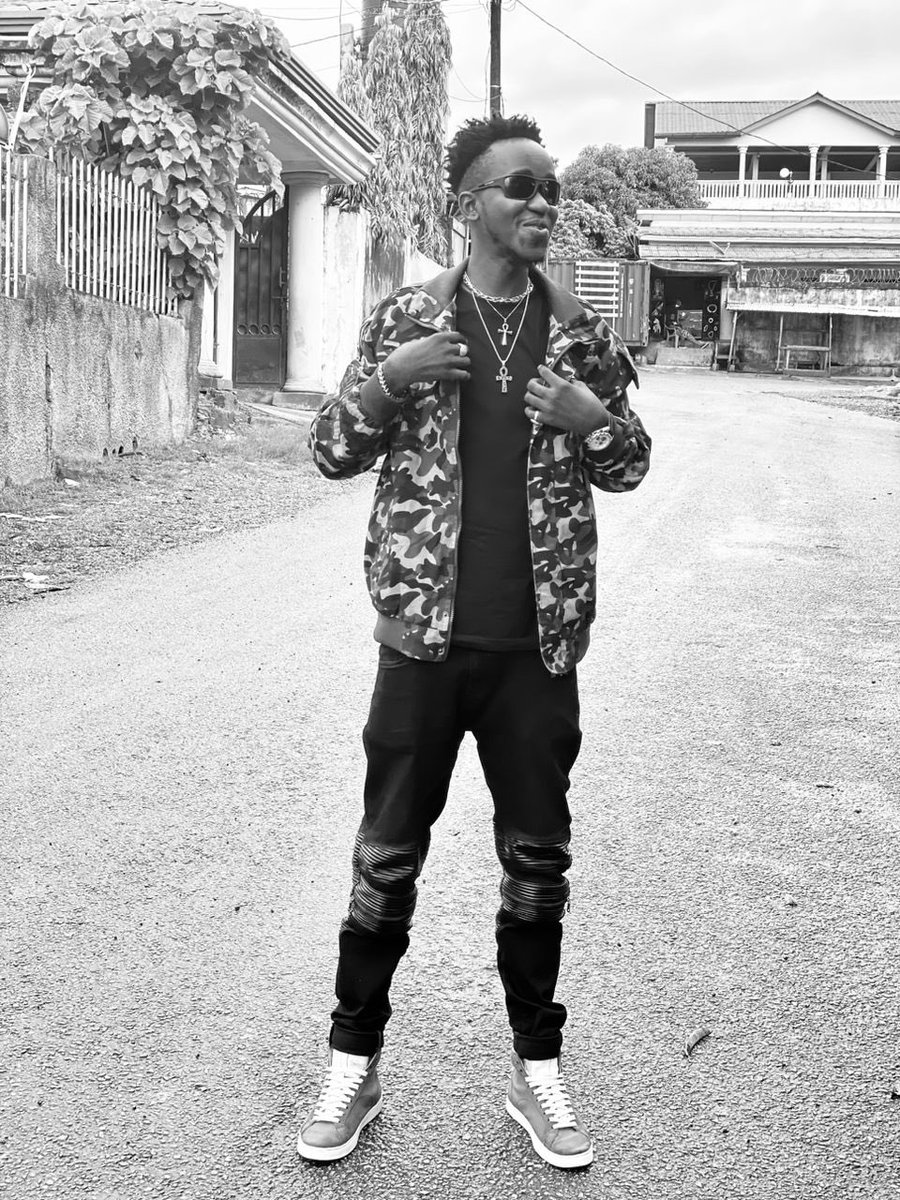 MCFreshh224's tweet photo. Le cercle est fermé pas de fuite possible ☀️❤️

#Classique2 💣🇬🇳 disponible partout 🔥

☑️YouTube: https://t.co/Flw667arpT

☑️ Audiomack:  https://t.co/tJvlSB0sqE https://t.co/sjoClRDTIM