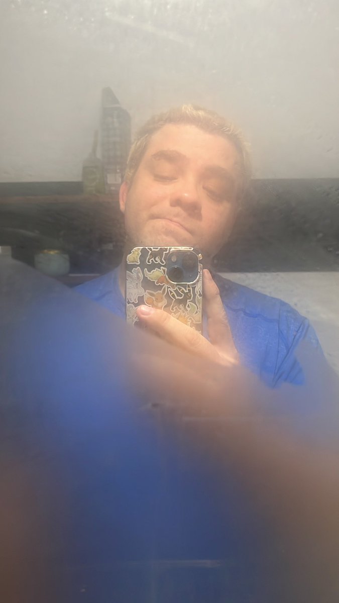 Emiparandelli's tweet photo. Carita de ayer se bailo 4 veces y aun no me recupero #masde30 https://t.co/evVkyDX3qJ
