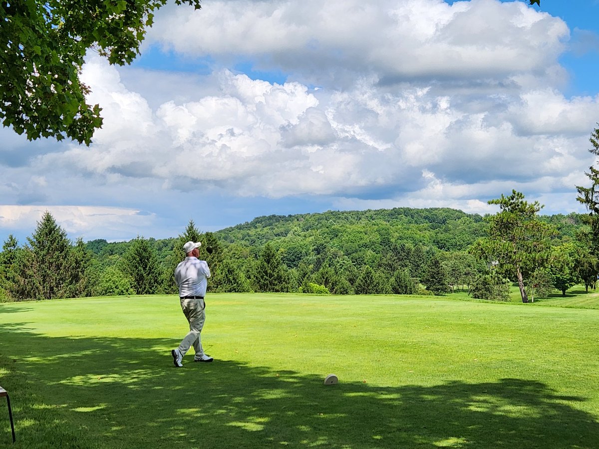 The CNY PGA Senior Championship is underway at Green Lakes State Park GC!
Live scoring: https://t.co/lAuvYIiHs4 https://t.co/6y3FnbNjSu