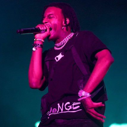 lottareds's tweet photo. BREAKING: Travis Scott CONFIRMS he’s delaying “Utopia” out of fear of Playboi Carti’s “Music” ‼️😱 https://t.co/TuIWc07zba