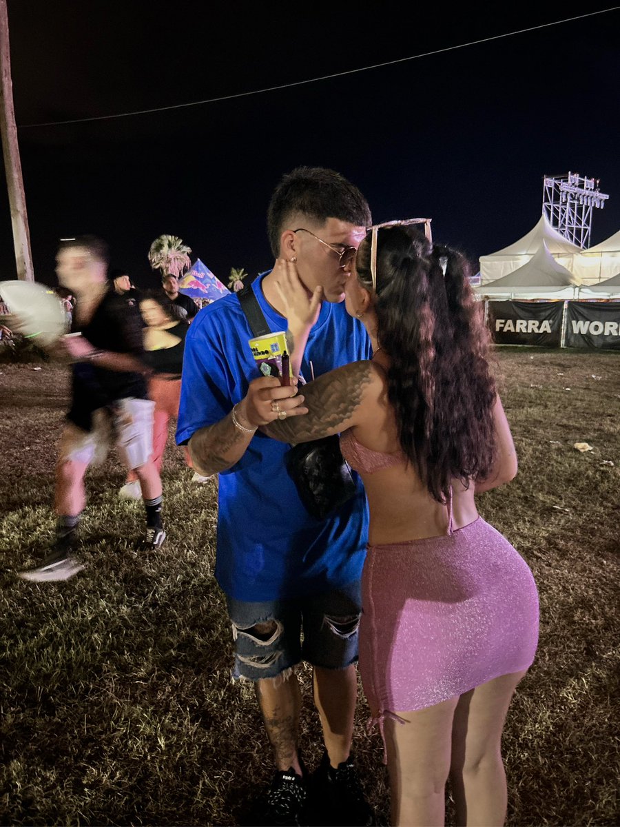 Me complace amarte💓💙