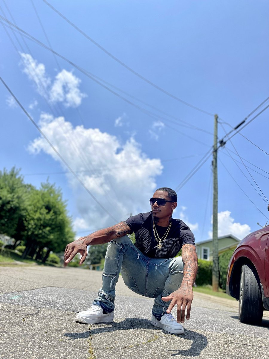 ZayThaGod's tweet photo. Imma make it 🙏🏽📸
#airforces #jeans #gucci #CalvinKlein #ysl #asos #doir #malemodel #Givenchy #flyguy #blackexcellence #designer #style #modelife #photography
@gucci @dior @ysl @asos_man @asos @calvinklein @hm @hm_man https://t.co/nB9rzHJu29