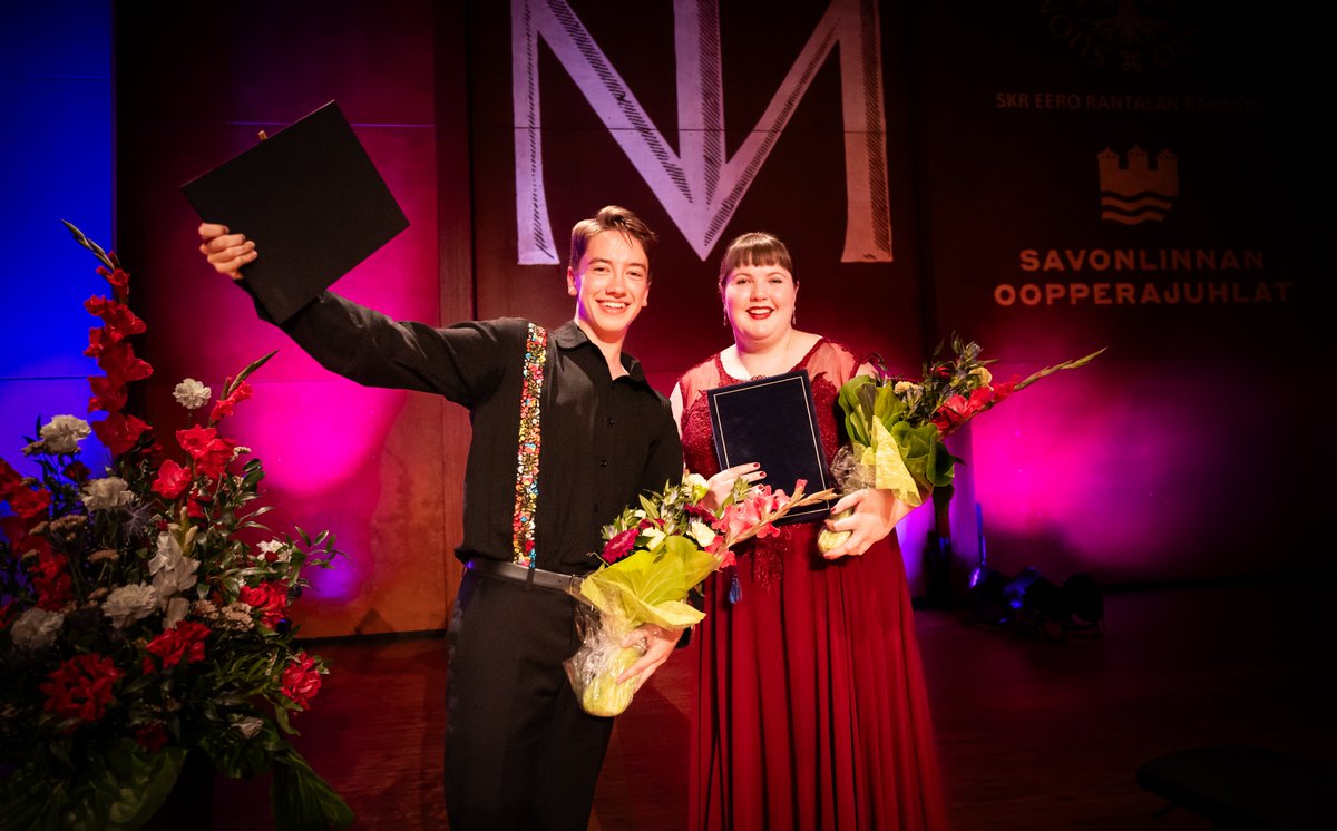 Sopraano Iirisilona Segerstam on voittanut  32. valtakunnallisen Timo Mustakallio -laulukilpailun. Suomen  Kulttuurirahaston Eero Rantalan rahaston palkinnon sai baritoni Gabriel  Kivivuori Sereno.

Lue lisää 👉 operafestival.fi/2023/07/iirisi…