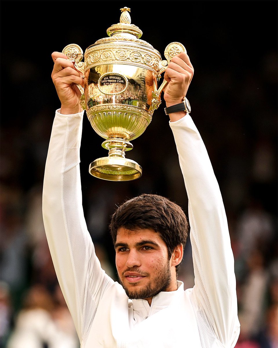 rifkhang's tweet photo. A new Wimbledon legend is born… what a player, what a match. Congrats @carlosalcaraz 👏👏👏#wimbledon2023 https://t.co/WaLBfkIy51
