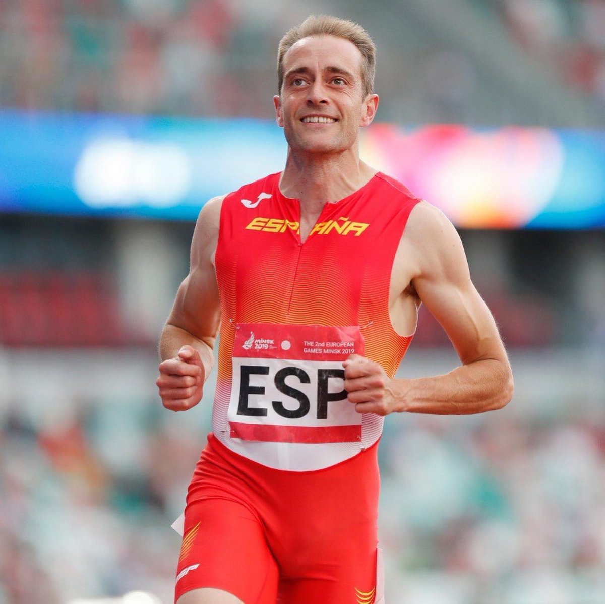 MigVillasenor's tweet photo. Se retira una leyenda de la velocidad española, el madrileño Ángel David Rodríguez @SoyAtletismo, 21 veces campeón de España, 55 internacionalidades, plusmarquista de 4x100m 38.46, exrécordman de 100m 10.14 y 60m 6.55. Muchas felicidades por tu carrera deportiva, ¡gracias,Pájaro! https://t.co/xJMmo7b8zF