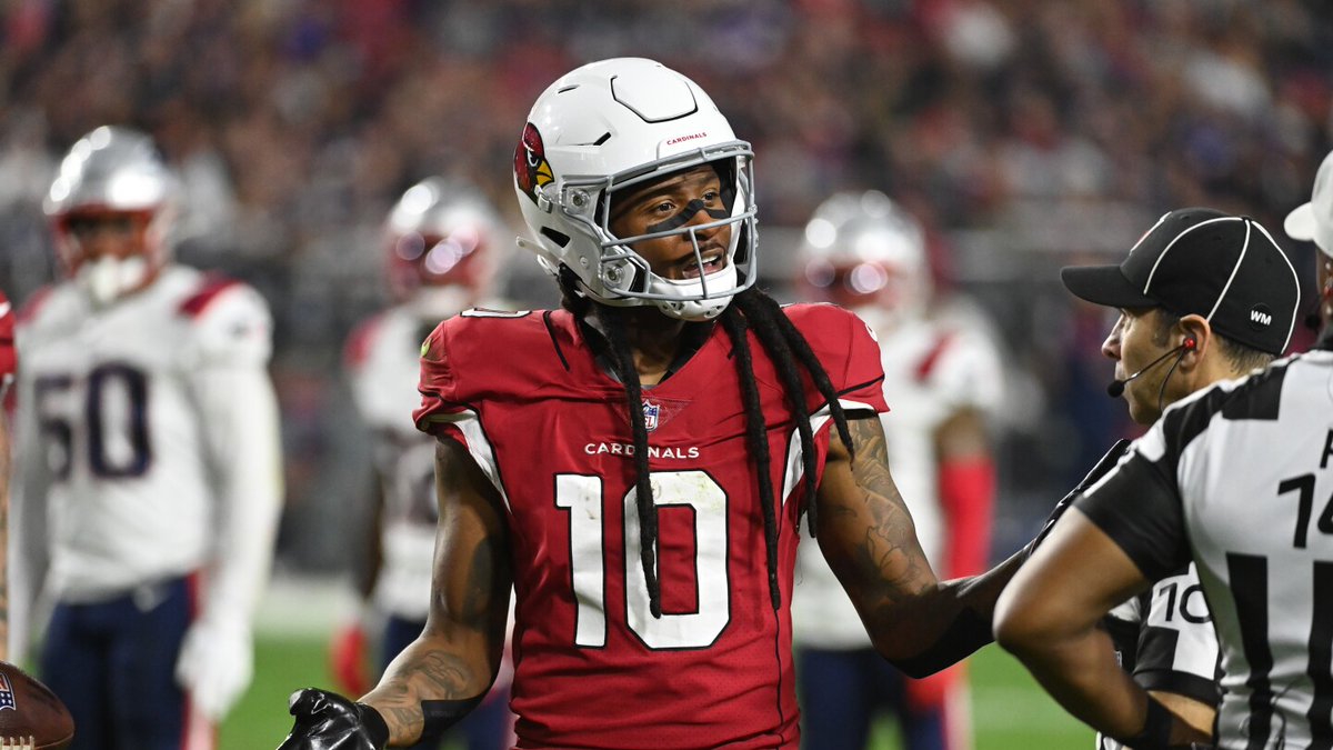 Bengals_News's tweet photo. DeAndre Hopkins agrees to sign with Titans https://t.co/rR9lxHHg3f https://t.co/vYr7Q5qqNN