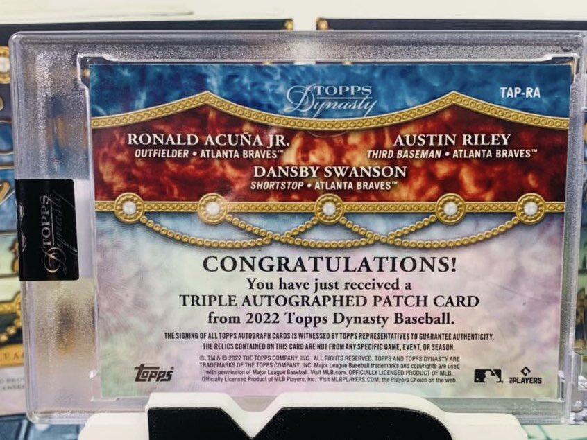 $2000 shipped. 🥵 belongs in the home of a Braves fan! #thehobby #TheHobbyFamily #toppsdynasty #atlantabraves #acuña #bravesfan #bravescollector #1of1