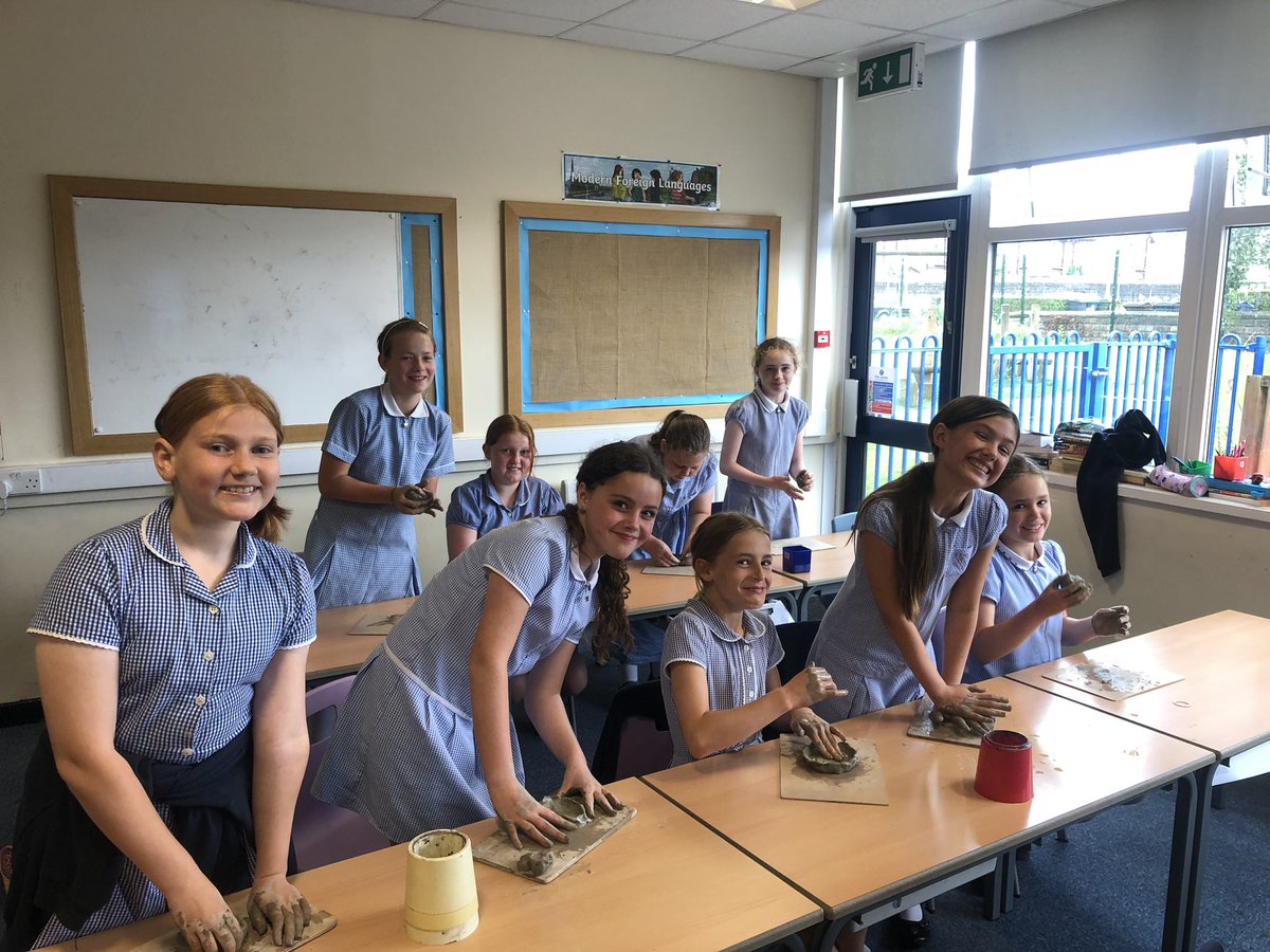 Class12CK's tweet photo. Using clay to make Greek pottery. https://t.co/dtQ0Kugzcf