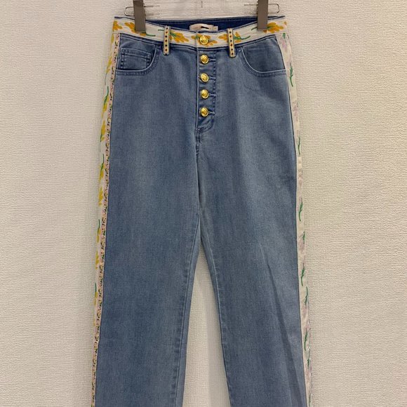 So good I had to share! Check out all the items I'm loving on <a href="/Poshmarkapp/">Poshmark</a> #poshmark #fashion #style #shopmycloset #bzees #lularoe #toryburch: posh.mk/R7M5ePsluBb