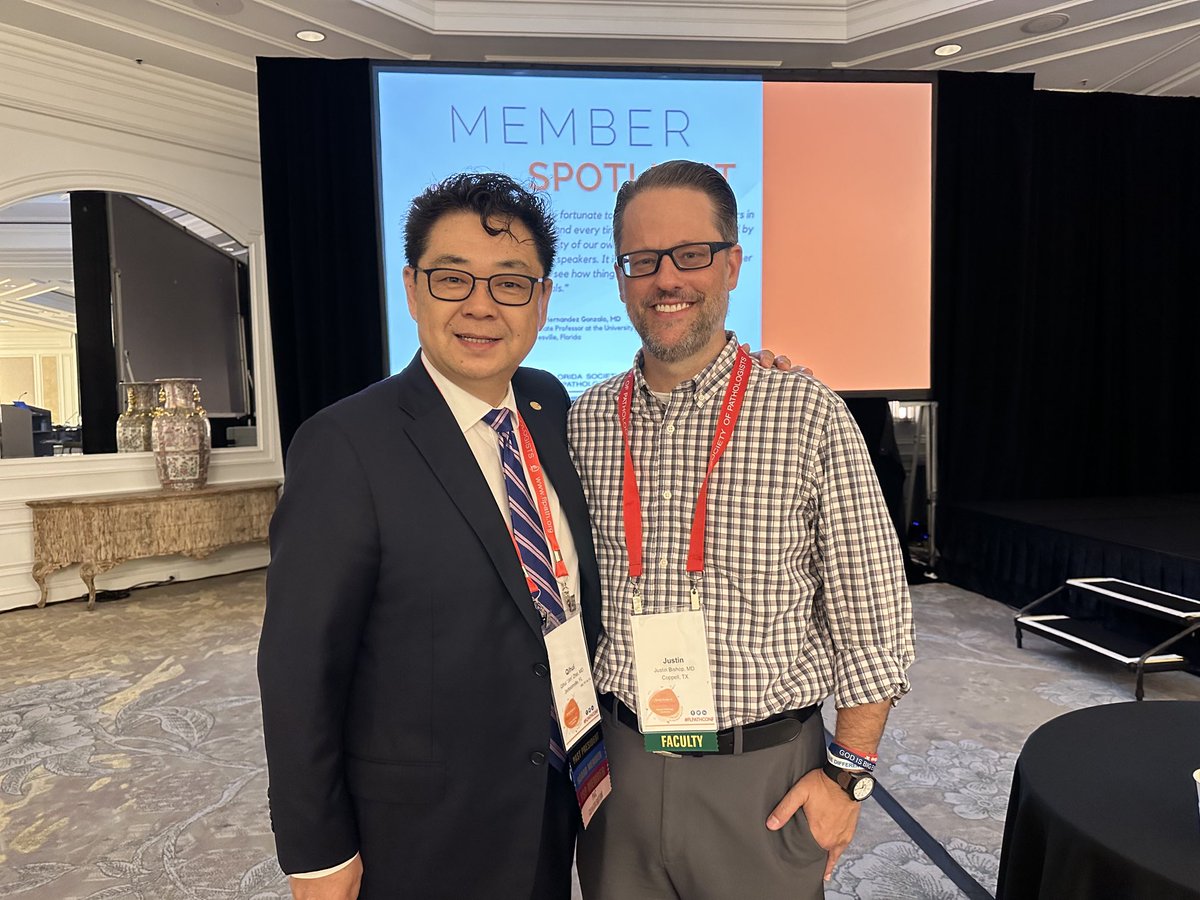ZhaiJim's tweet photo. Dr.Justin Bishop, a featured speaker at #FLPathologists summer meeting. @JohnBishop100. He described so many new entities and advanced significantly our understanding about head and neck pathology. Our members feel very fortunate to have him.#pathtwitter #pathologists https://t.co/ONdDijG2HX