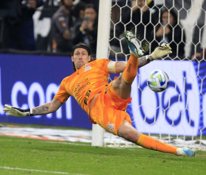 SOBRE CORINTHIANS on X: Cássio é o goleiro com mais pênaltis defendidos  (11) na nossa base de dados desde 2022. 🧤vs GUA (disputa) 🧤vs CAL (tempo  normal) 🧤🧤vs BOC (disputa) 🧤vs FLA (