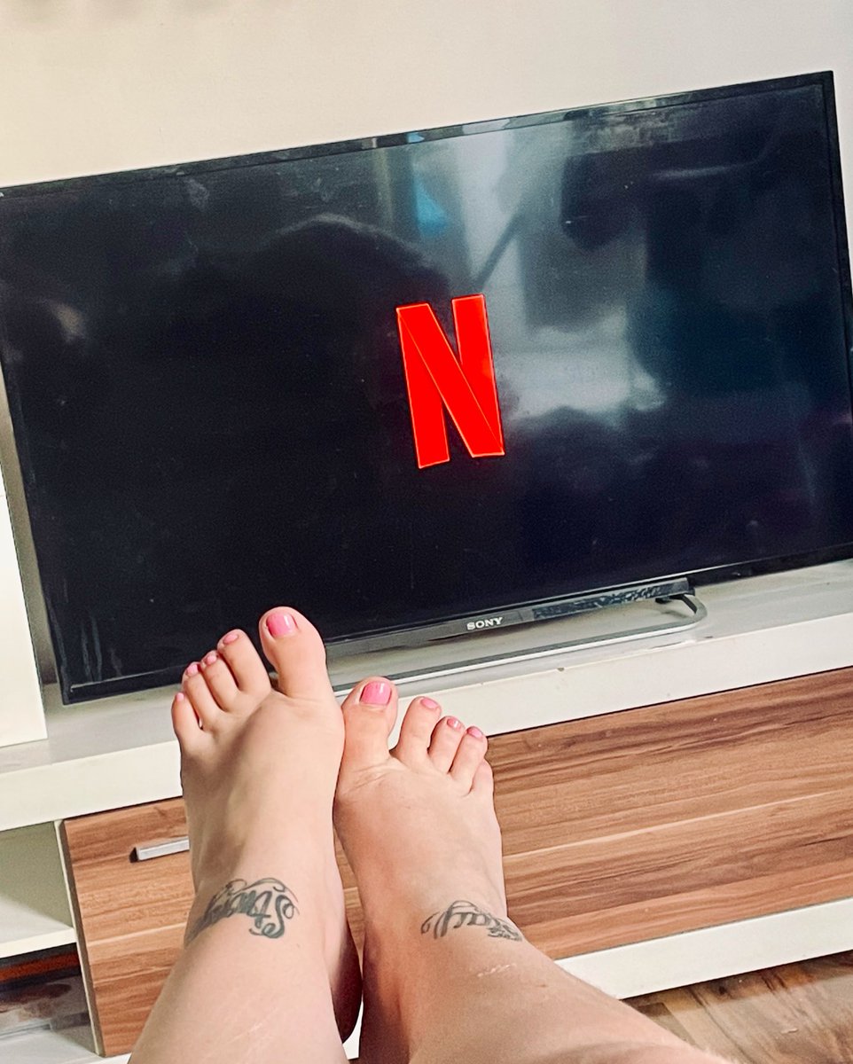 moneyladyluna's tweet photo. Welche Fotze zahlt mein Netflix Abo? Ich will Scheinchen sehen auf meinem Konto 💸😌

#findom #paypig #geldherrin #geldsklave #domina #humanatm #herrin #sklave #göttin #goddess #kontofick #melkung #zahlsau #zahlschwein #piggies #finsub #findomme @RTcommuter @rt4_dommes https://t.co/IAgJ82WyhD