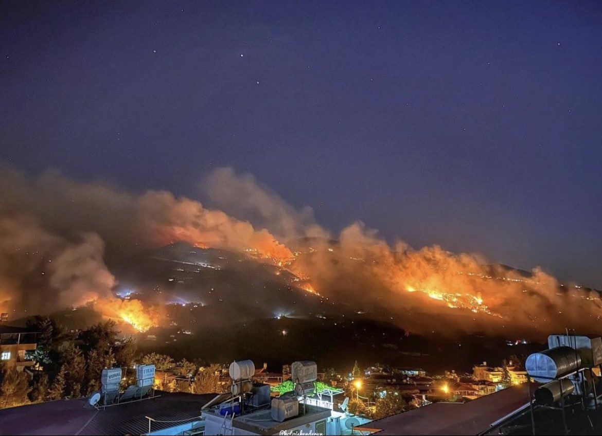 Ülkemin bahtı kara hatayı 
#hatayyanıyor 
#Hatay 
#ormanyangını