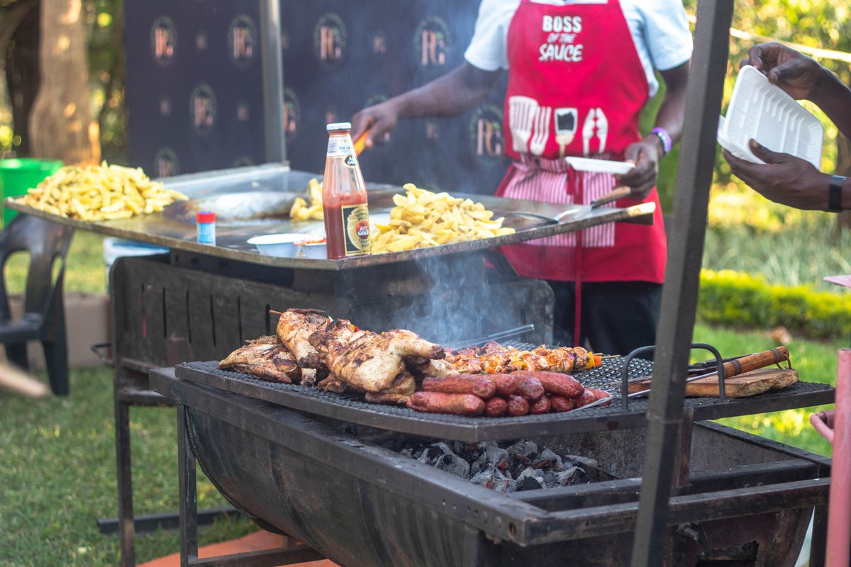 LSC_mw's tweet photo. MORE VENDORS
1. TIA'S FOOD 
2. STAMAG
3. ROCK GARDENS https://t.co/TpXZD8F2Px