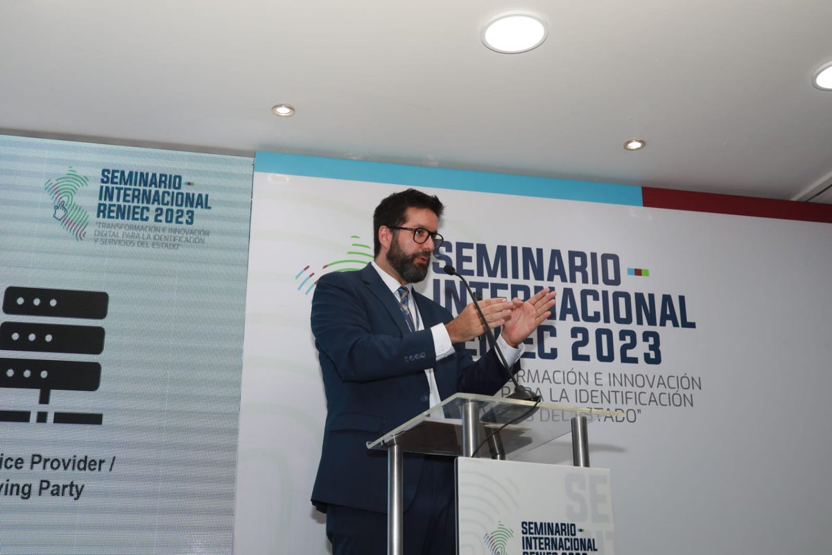 CarmenVelardeK's tweet photo. En el marco del 28 Aniversario del @ReniecPeru, realizamos el Seminario Transformación e Innovación Digital para la Identificación y Servicios del Estado, con el fin de fortalecer conocimientos y experiencias nacionales e internacionales para lograr la transformación digital.1/5 https://t.co/0u5rUQke5h