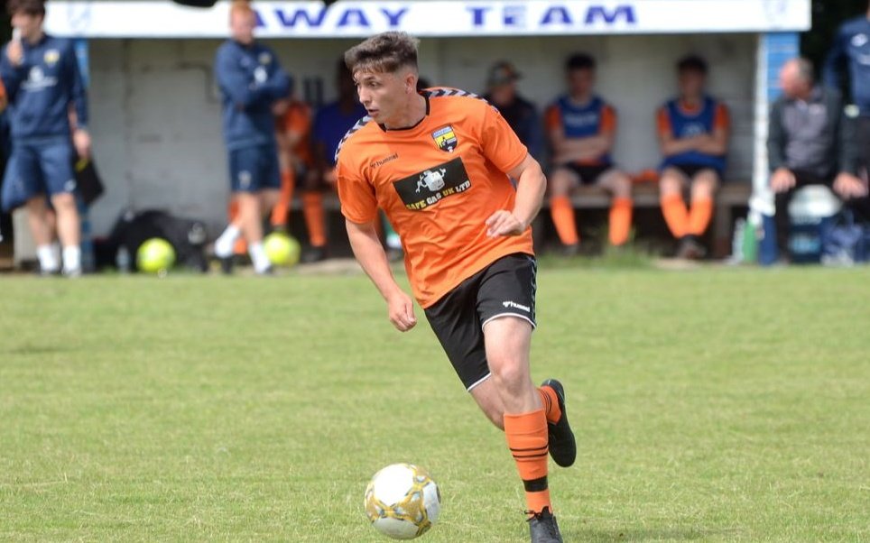 AthertonLRFC's tweet photo. ✍ 𝗪𝗲𝗹𝗰𝗼𝗺𝗲...𝙅𝙖𝙘𝙠 𝙇𝙚𝙞𝙜𝙝

Jack is a hardworking defensive midfielder who wears his heart on his sleeve. 

He previously represented Winsford &amp; Padiham in the NWCFL Prem. https://t.co/lJ0NMVNDqd
