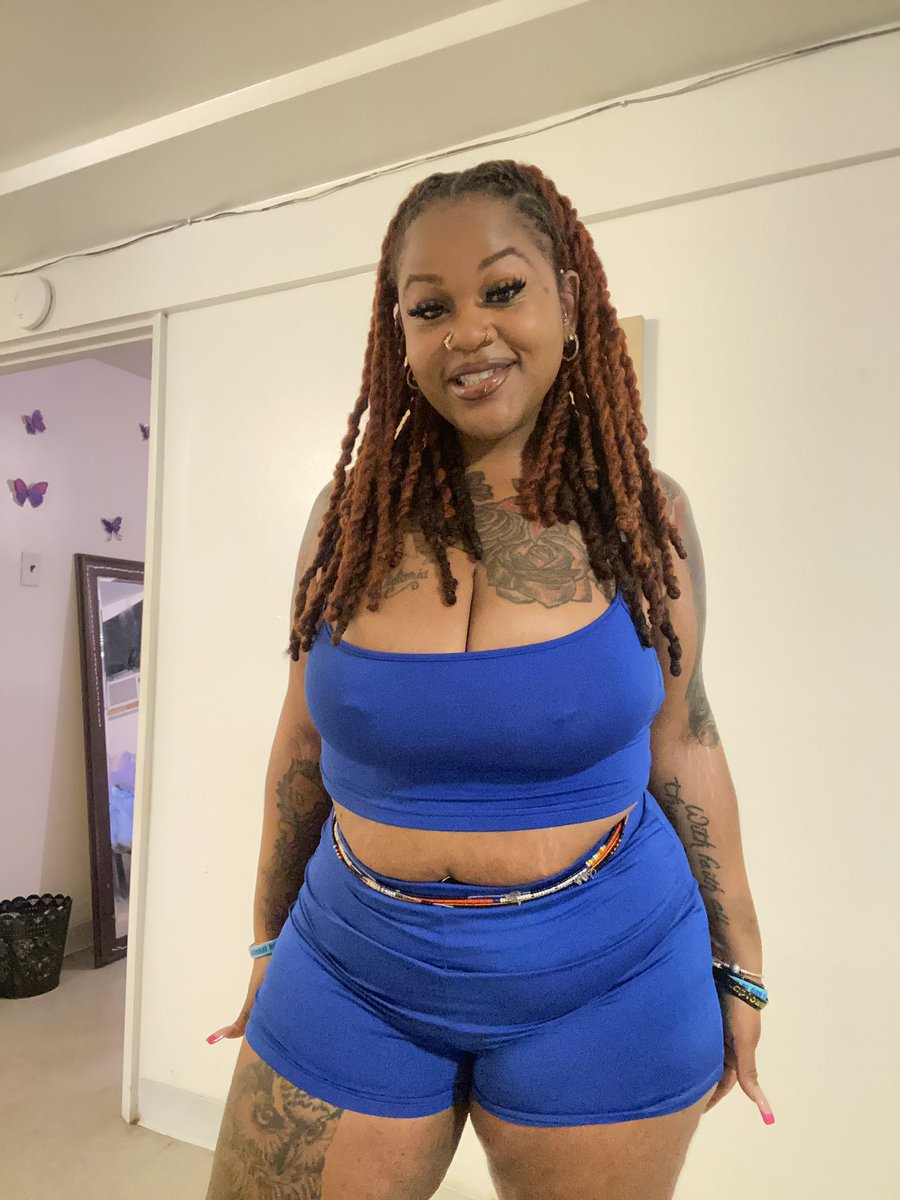 Locsarelove_'s tweet photo. Love my body… rolls, flaws and all 🤪🥰 https://t.co/pxLvt9Jr7s