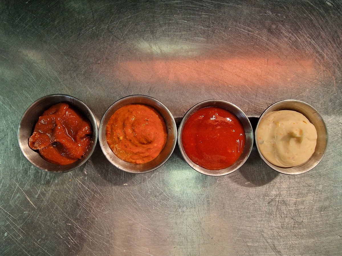 Best part of new menus has to be the new sauces...
Peri peri....hot herby fresh
Korean habanero hotsauce...funky, garlicky, good whack of heat
Ssamjang...deep umami, nutty, rich
Togarashi miso kewpie...mild heat, savoury flavour bomb