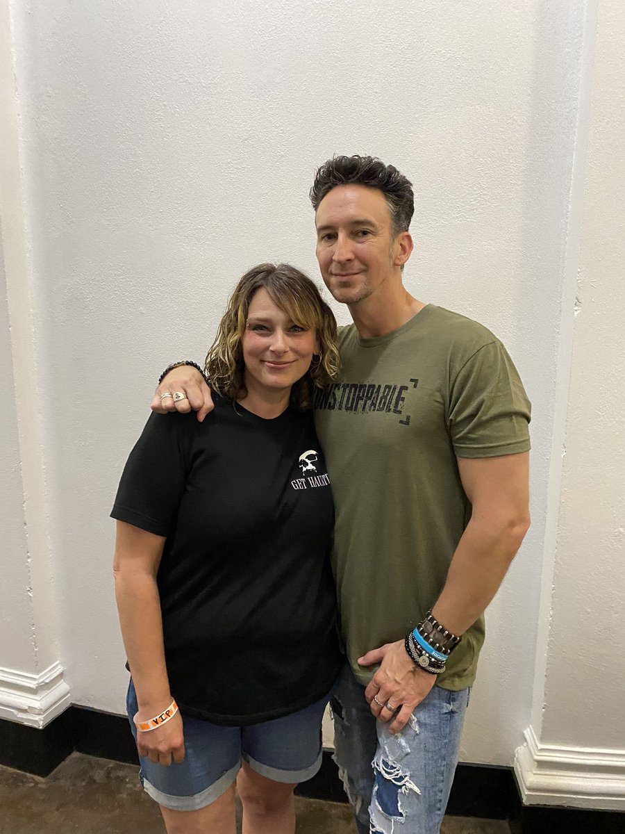 BreezeBabyBrie's tweet photo. Shenanigans with @dustinpari last night.
Oh, and when your name comes through an instruction on the #Necrophonicapp. ๐ณ EVERY time yโall.
You never know whatโs going to happen.๐ค๐ป๐ฅ๐๐ป
#WhatIsBrieUpToNow #ParanormalRoadTrip #DPari #belikebrie #iamgethauntedintoledo #gethaunted https://t.co/lRBsIfGMM7