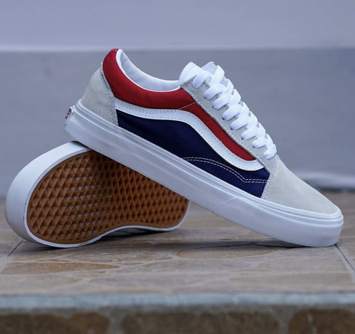 JohnHablu's tweet photo. Vans in stock now.
Eur 38-45.
Gh300.
Call/whatsapp us on 0243662496 to order. Delivery services available at a cost.

Disappointed / Kaywa / Ghana Police. https://t.co/zqUisTAK9H