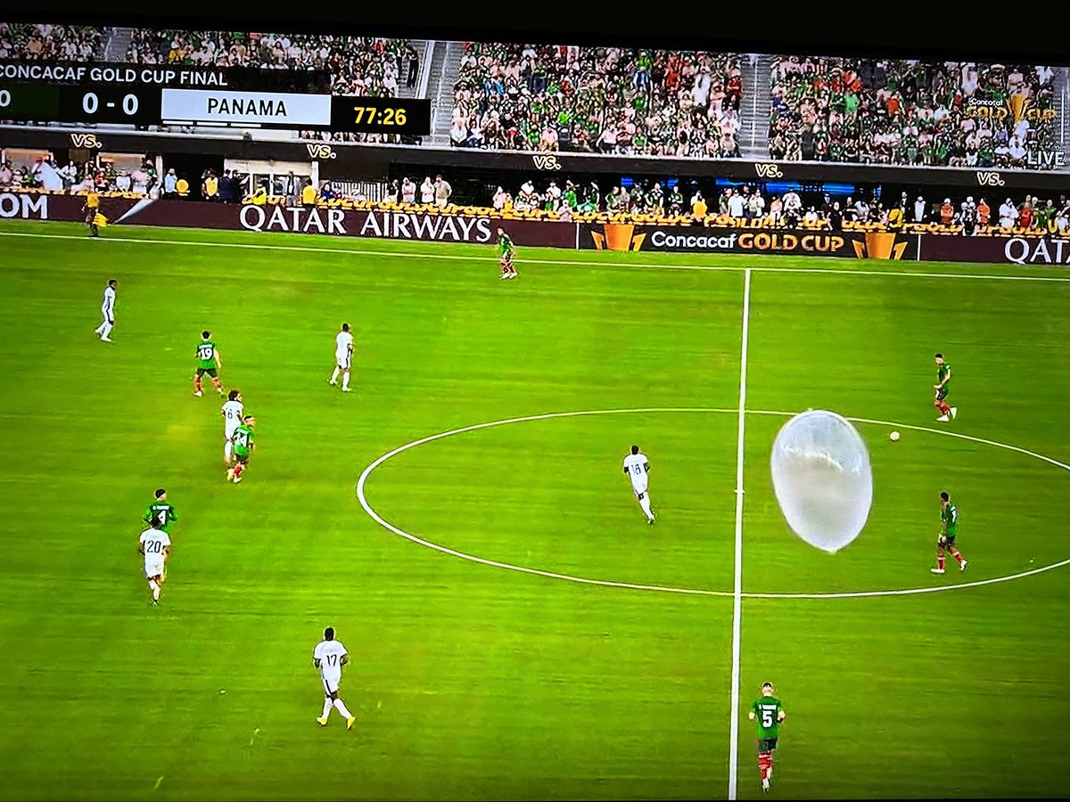 Cardzilla_'s tweet photo. Did I just see a condom balloon in the gold cup final? https://t.co/O6JxfrZ4lO