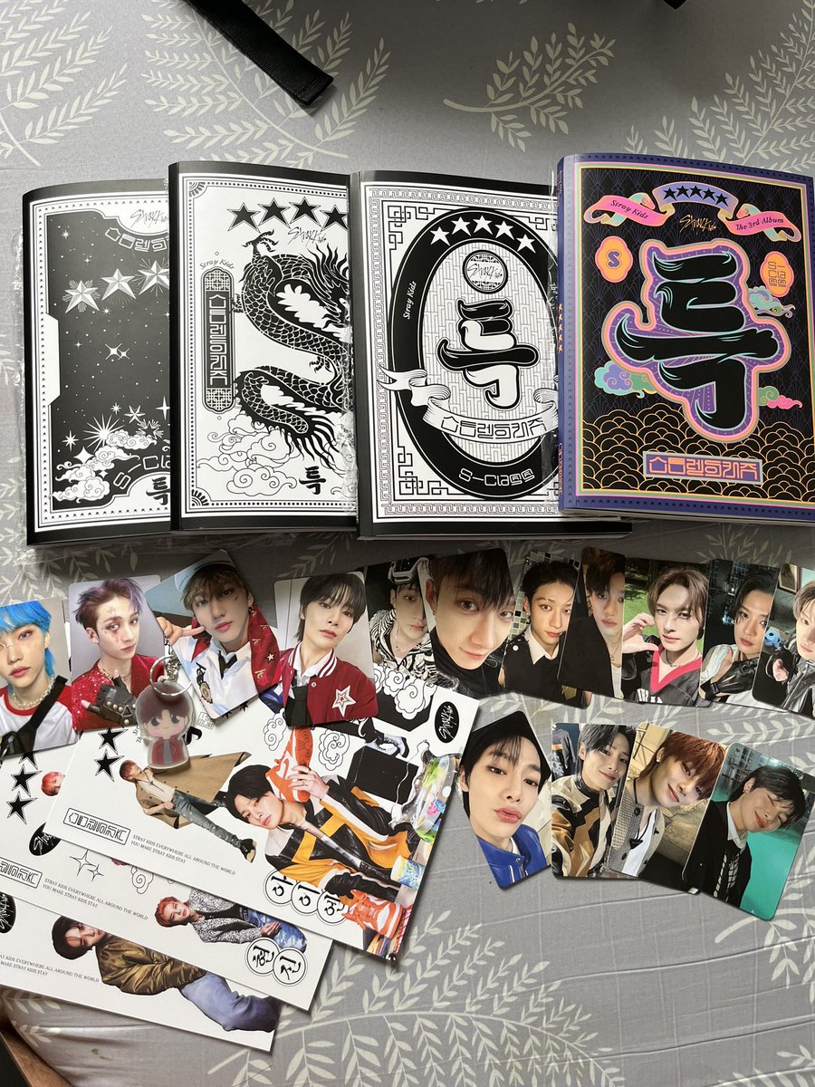 omg thanks queens daming lee know pulls 😭😭😭 5 stars kayo jan

ily <a href="/Stray_Kids/">Stray Kids</a>