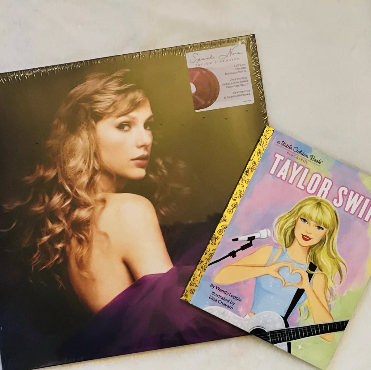 TrinityEliteEdu's tweet photo. When your next teacher visit includes a bunch of 💜”Swifties”💜
#PDWithDrGG #TrinityEliteEdu #LearningThroughLiteratureAndLyrics #SpreadingBookJoy #SprinklingJoyWithMusic #TaylorSwift #SpeakNowTaylorsVersion #swifties https://t.co/431tKeKbb2