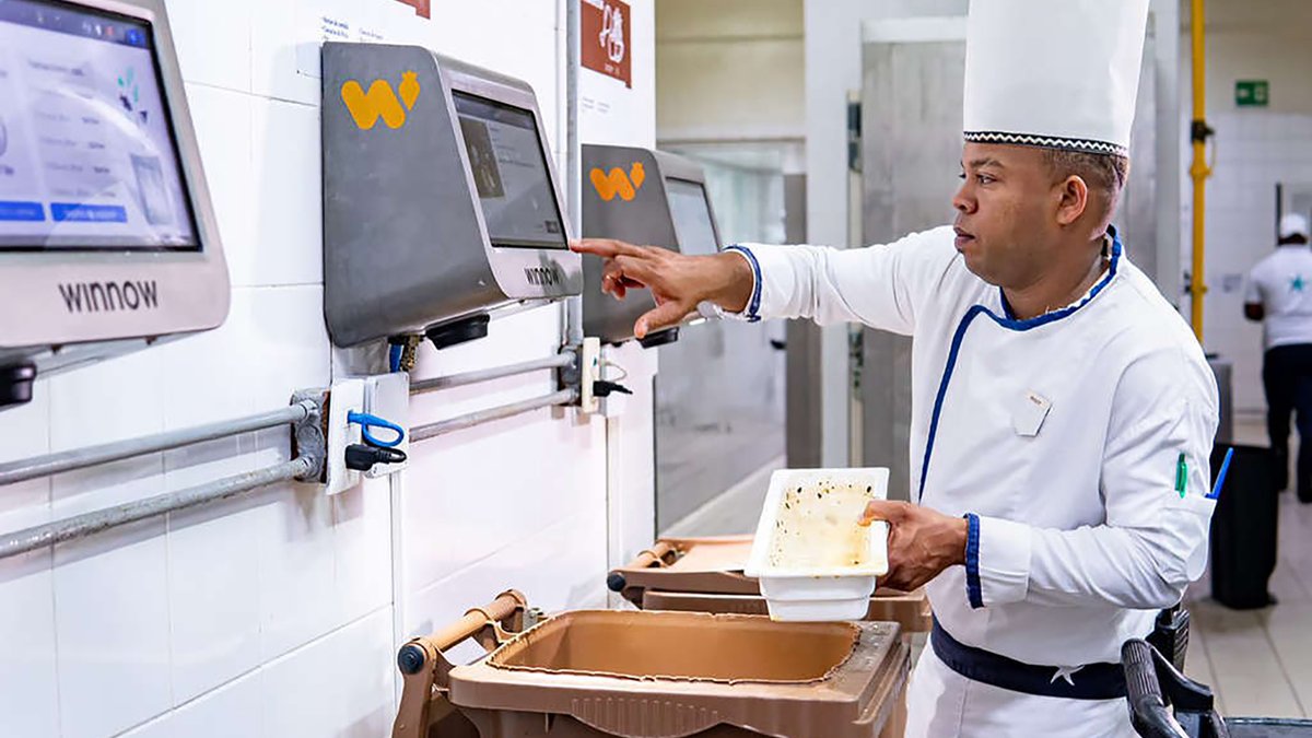 DesignEmergence's tweet photo. A great example of technology promoting sustainability: Hotel Group Iberostar uses artificial intelligence to become zero waste by 2025, already saving 618,000 meals and 1,065 tons of CO2e per year: 
https://t.co/txlM62QS1p https://t.co/SAKmW7zmVp