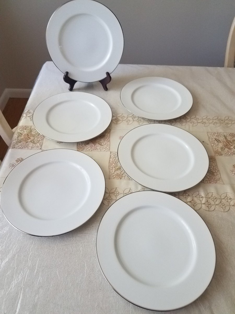 Excited to share the latest addition to my #etsy shop: Vintage Royal Daulton Simply Platinum Dinner Dishes etsy.me/46OAcxs #white #bridalshower #christmas #silver #royaldoulton #simplyplatinum #finechina #replacementchina #dinnerware