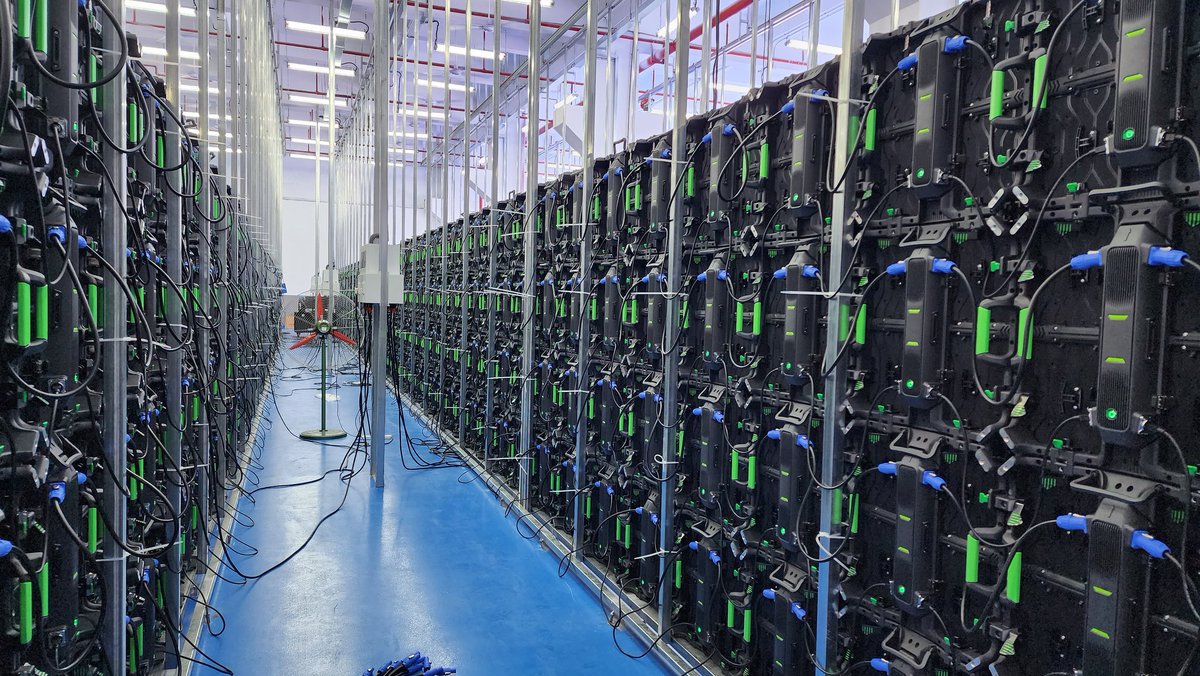 HangelTech's tweet image. Hangel LED Screen Factory 
indoor and outdoor rental LED screen 
producing and selling 
large qty instock, fast delivery 
talk to Whatsapp +86-15112310918 for more details 
#HangelLED #RentalLED #StockLED