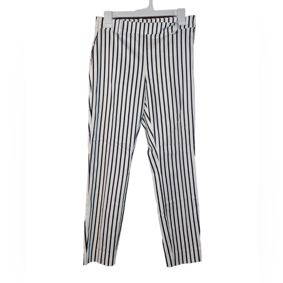 AmyGravlee's tweet photo. So good I had to share! Check out all the items I'm loving on @Poshmarkapp from @eMclectic #poshmark #fashion #style #shopmycloset #josephine #hm: https://t.co/LPRGaBehEd https://t.co/ueFbgZaPR8