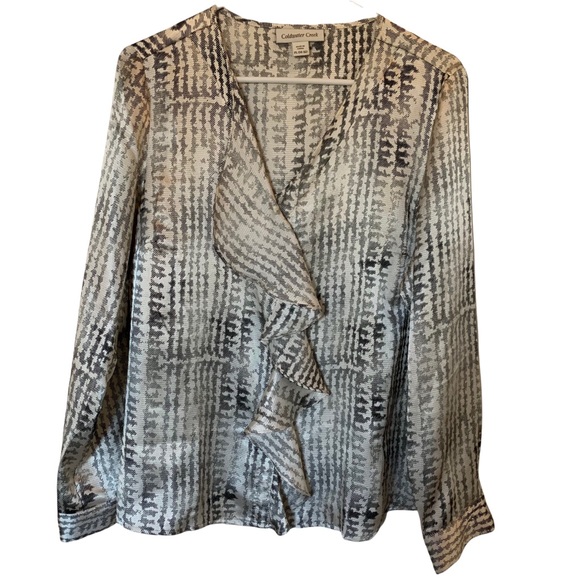 So good I had to share! Check out all the items I'm loving on <a href="/Poshmarkapp/">Poshmark</a> #poshmark #fashion #style #shopmycloset #cato #whitehouseblackmarket #coldwatercreek: posh.mk/3VBjSOkLuBb