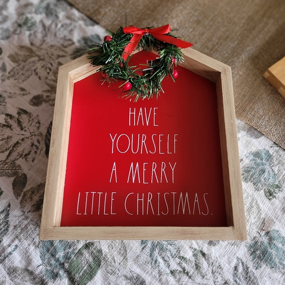 So good I had to share! Check out all the items I'm loving on <a href="/Poshmarkapp/">Poshmark</a> #poshmark #fashion #style #shopmycloset #burtonburton #thepioneerwoman #raedunn: posh.mk/VbQj0VfLuBb