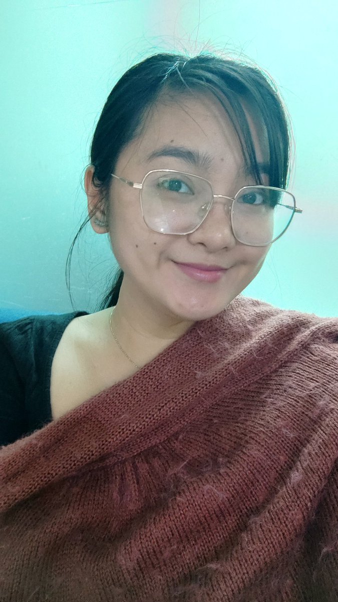 jdbshawty's tweet image. This was my last selfie wearing glasses. 💜 #prk #lasikjourney