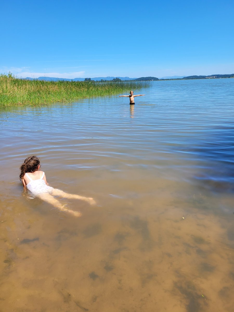 MollyRaePatric3's tweet image. Day at the lake  it's the perfect dau 
I'm so happy ND 
#Mindfully present 😁
#SundayFunday