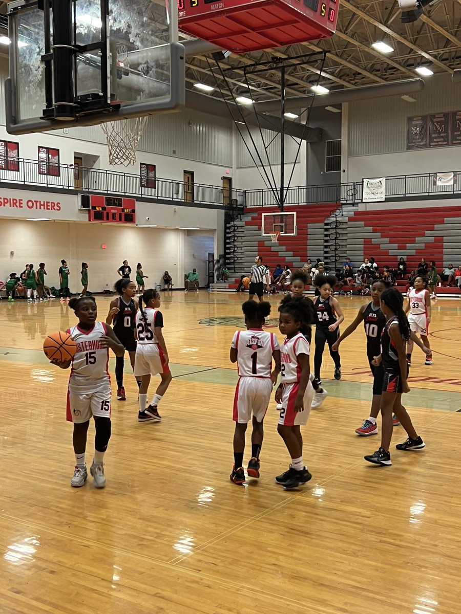 allinsisters's tweet photo. Team ALL IN 2033 competed in the Fight or Flight tournament at New Manchester HS this Sunday. We came up short, playing a level up in the 4th Grade division, but the girls played hard and got better each game! Keep working! 💪🏾 #ALLIN https://t.co/A3TdYf9gZK