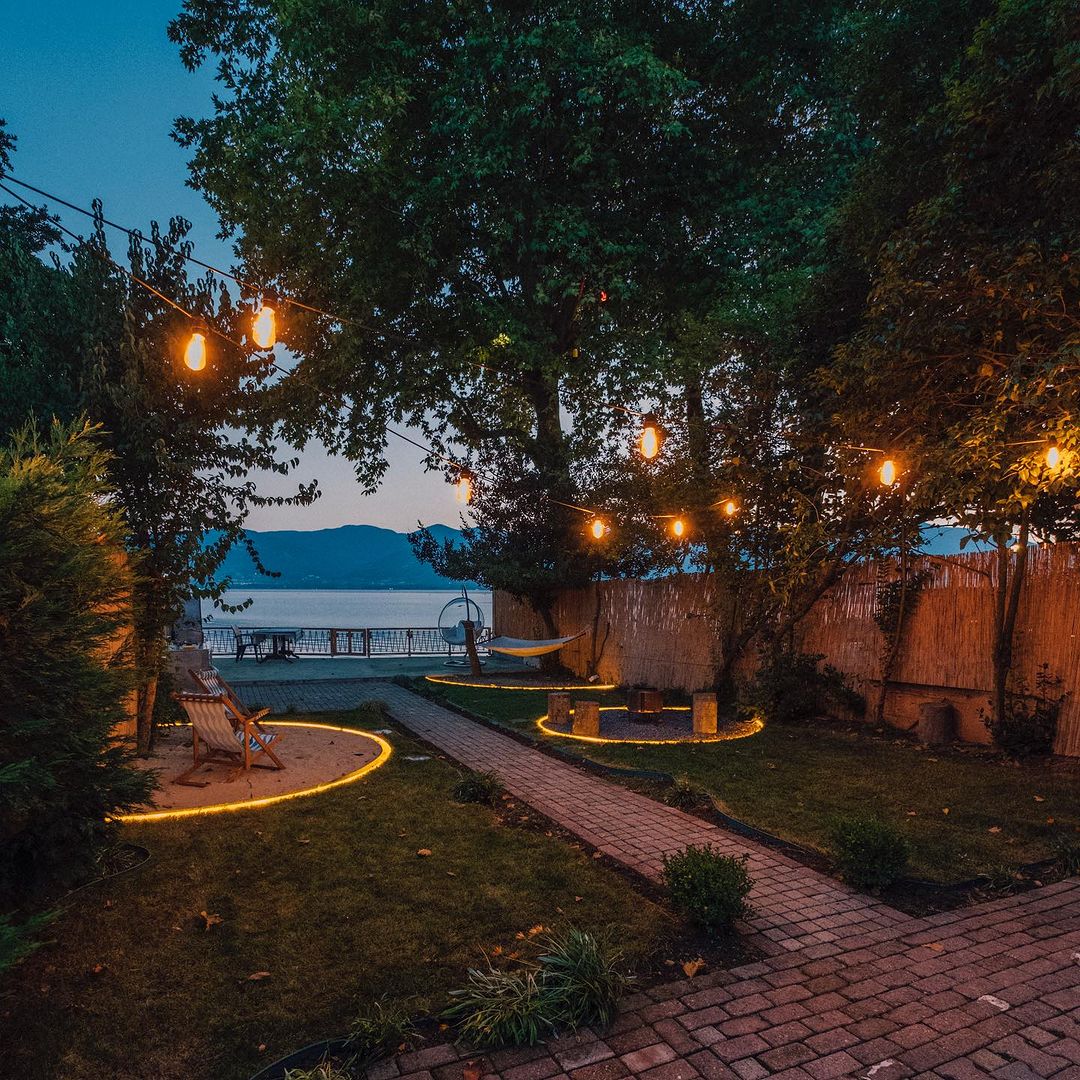 memetbirer's tweet photo. Bir karavan lazım bana bolca kahve ve bir de deniz manzarası.
Sonuç:✅ https://t.co/ZIgXQrtktW